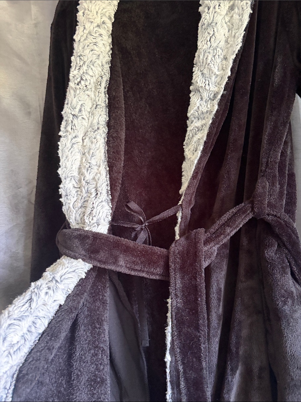 Fuzzy Bathrobe - Picture 3 of 4